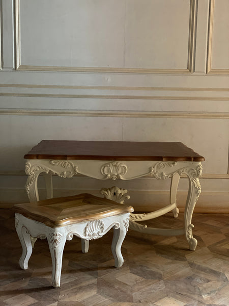 Louis XV centre table with extraordinary brilliance