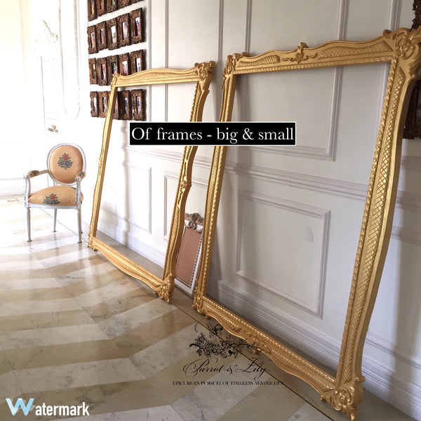 Frame of classic Louis XV swirl