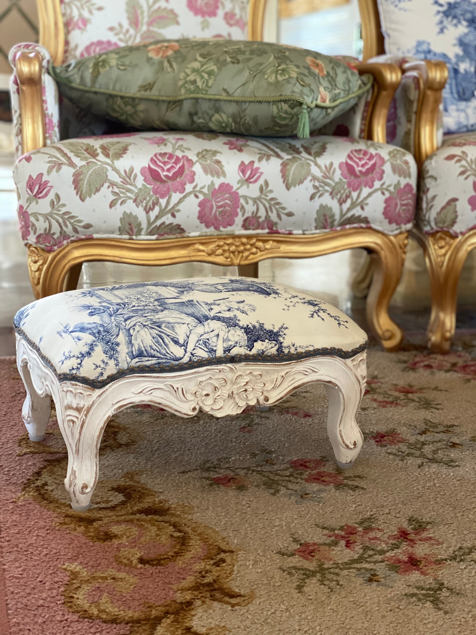 Petite Louis XV footstool