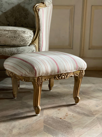 Exceptional Louis XV footstool with a curved silhouette