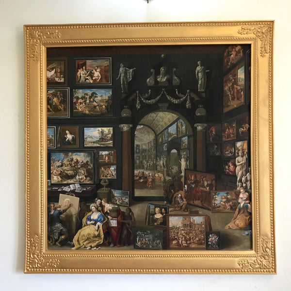 Frame inspired by Louis XV with restraint