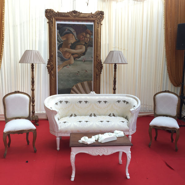 Corbeille sofa inspired by the Louis XVI era