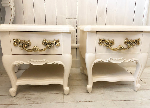 Nightstand with beautiful silhouette in Louis XV style