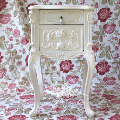 Nightstand / side tables of extraordinary brilliance inspired by Louis XV