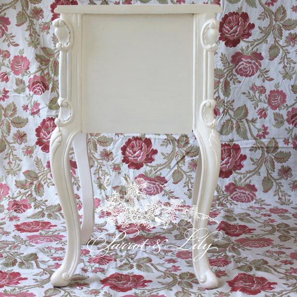 Nightstand / side tables of extraordinary brilliance inspired by Louis XV