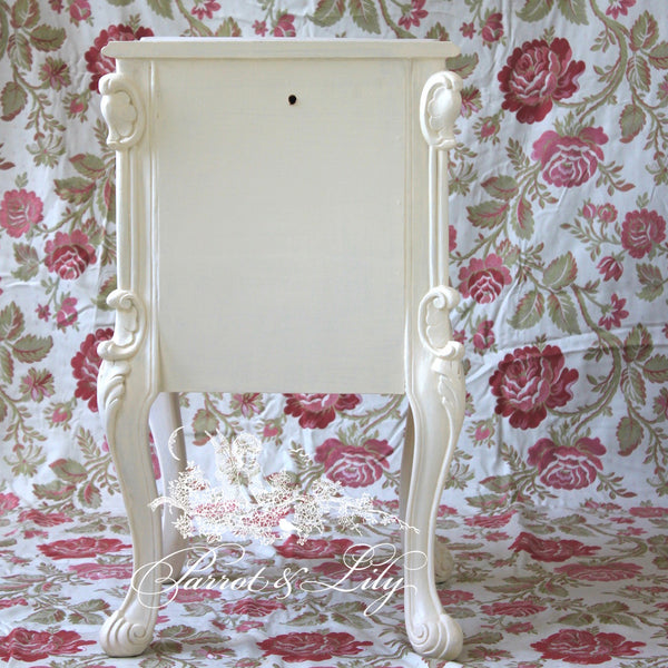 Nightstand / side tables of extraordinary brilliance inspired by Louis XV