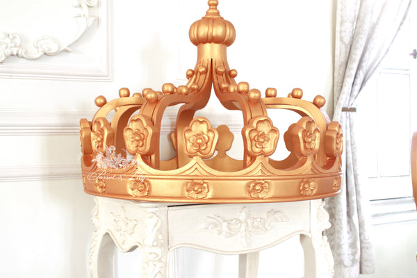 Stunning full circle 'ciel de lit' bed crown
