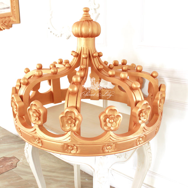 Stunning full circle 'ciel de lit' bed crown
