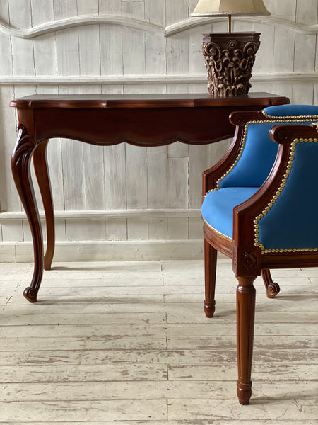 Louis XV desk