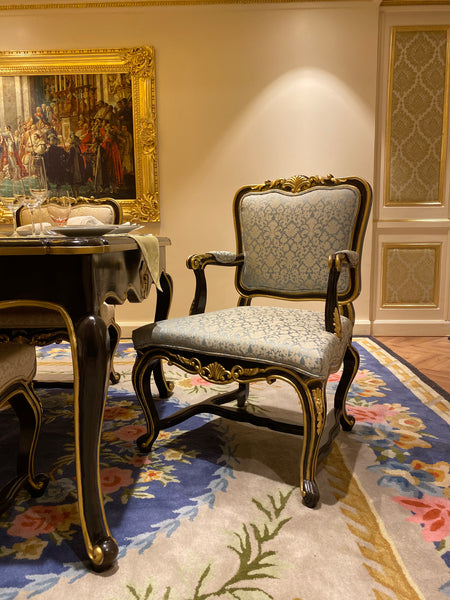 Dining chair of Louis XV quintessence