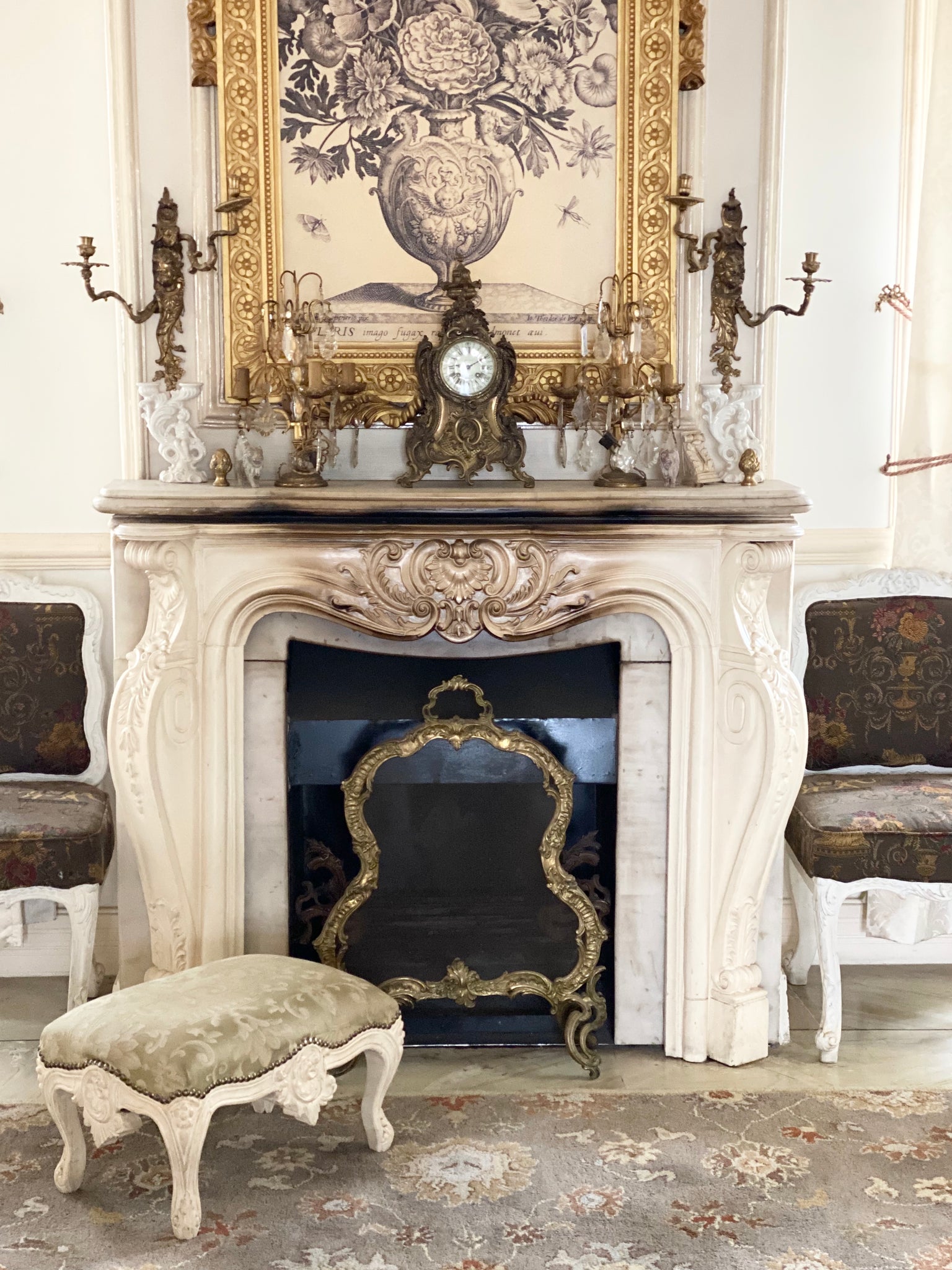 Fire place mantle surround of Louis XV era