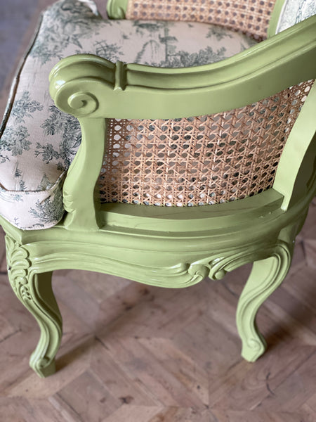 Louis XV fauteuil de bureau / desk chair with elegant carving