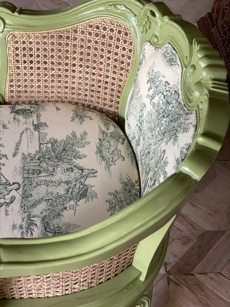 Louis XV fauteuil de bureau / desk chair with elegant carving