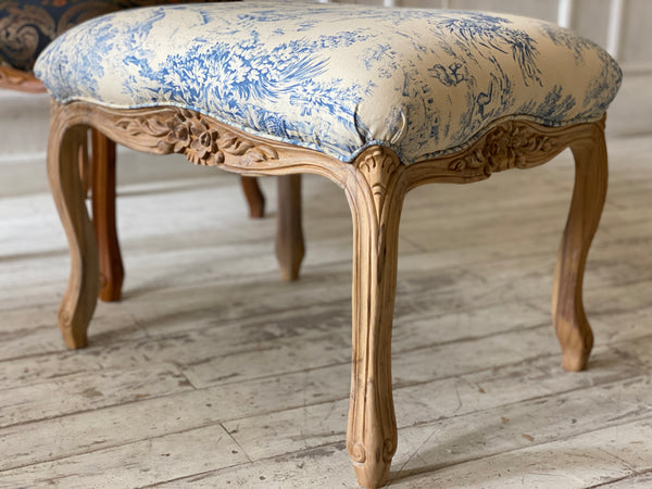 Louis XV carved benches