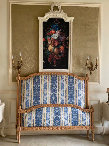 Louis XVI bed with the most sleek silhouette