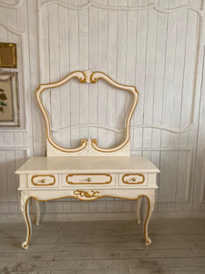 Dressing table inspired by Louis XV with pomegranate