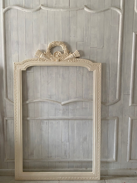Frame of The Unfurling with neo-classic quivers