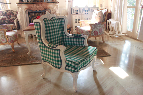 Louis Philippe style chair in petites dimensions for the absolute hearts