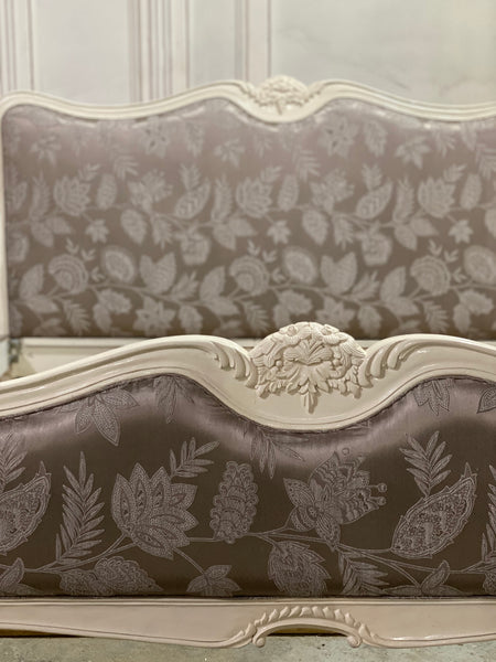 The exuberant Louis XV bed