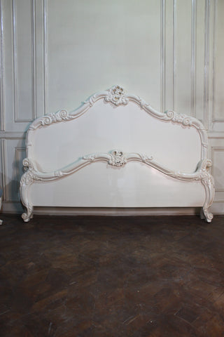 The classic Louis XV bed