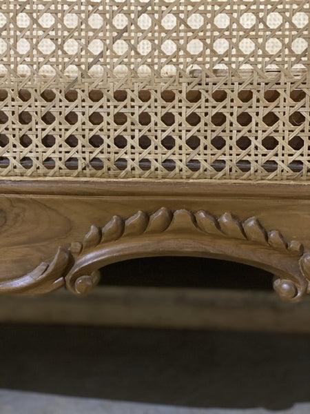 Louis XV wicker bed