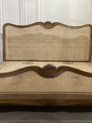 Louis XV wicker bed