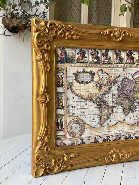 Rendition of classic Louis XV frame