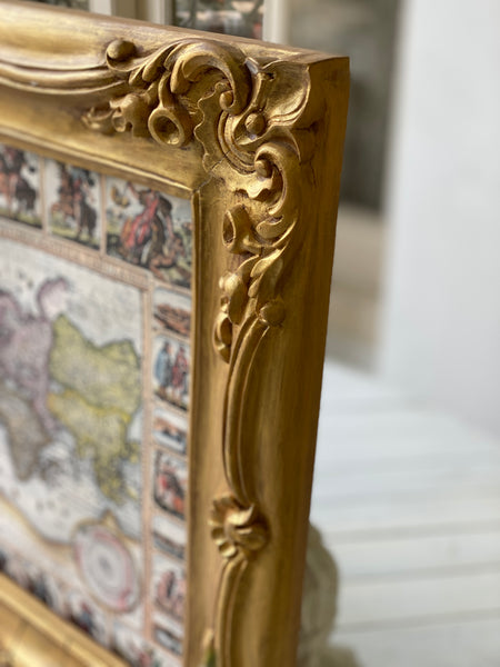 Rendition of classic Louis XV frame
