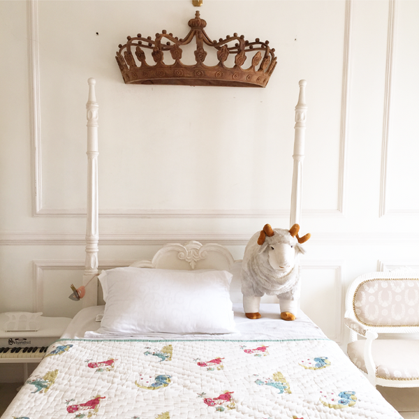 Stunning 'ciel de lit' bed crown