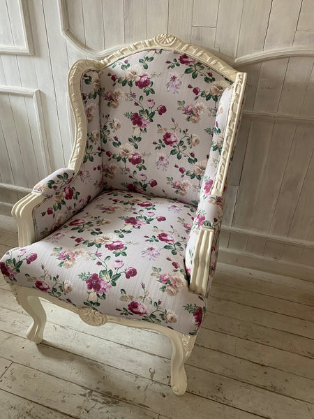 Wing chair of Louis XV elegance