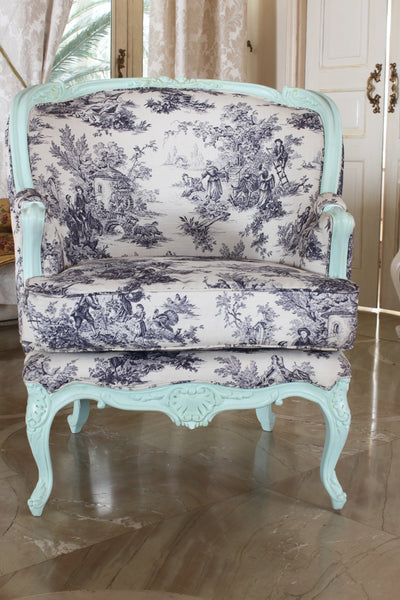 Pair of unbridled bergères / armchairs in Louis XV brilliance