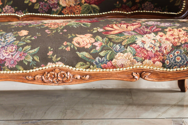 Classic Louis XV settee / sofa