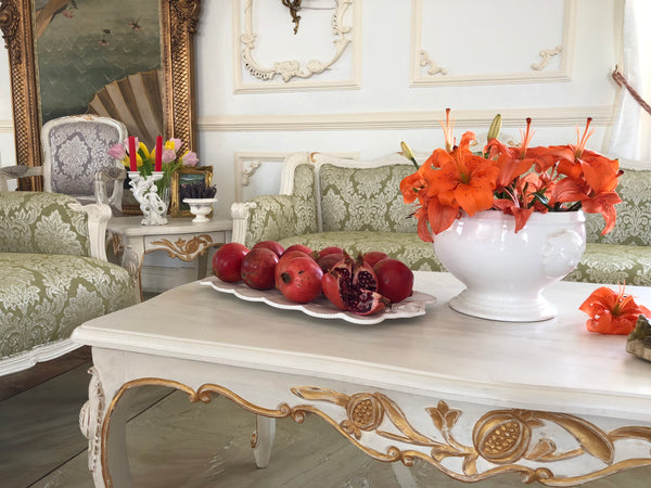 Centre table of Louis XV elegance with pomegranate  motif