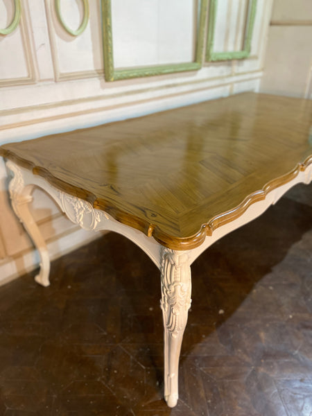 Elegant dining table inspired by Louis XV