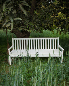 Garden bench for slumber and thoughts