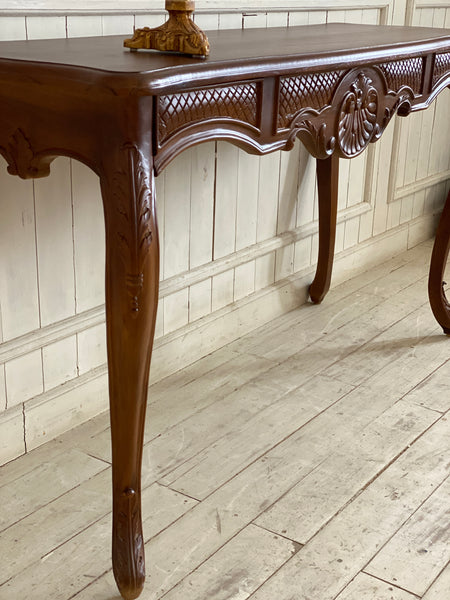 Console table inspired by Louis XV