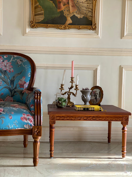 Surreal Louis XVI centre table with delicate features