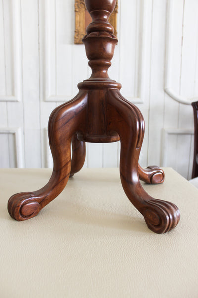 Pendant drop tripod table