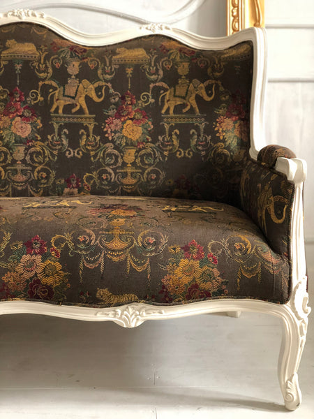 Elegant Louis XV sofa with the most delicate silhouette