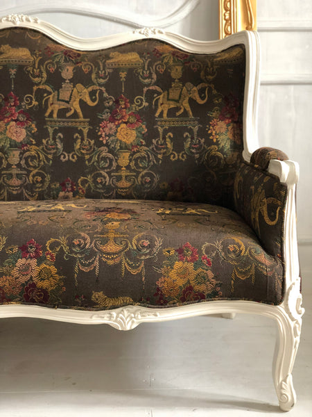 Elegant Louis XV sofa with the most delicate silhouette