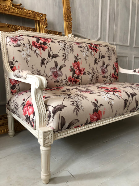 Elegant Louis XVI settee