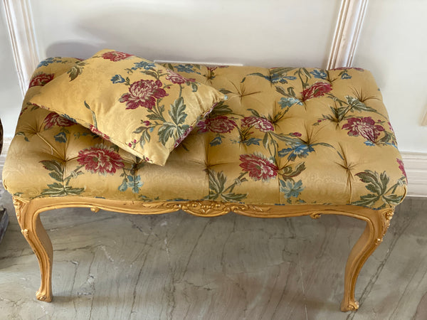 Louis XV upholstered bench