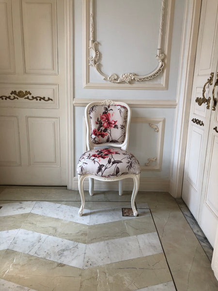 Elegant Louis XV chair