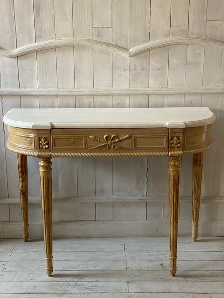 Console inspired by the Louis XVI era