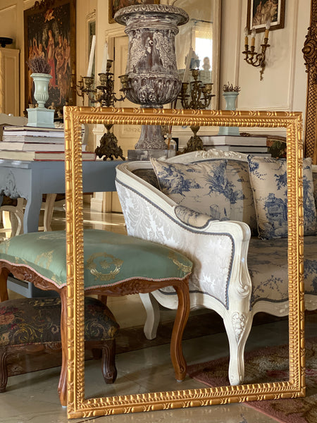 Neoclassic frame with architectural moulding