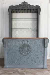 Customised bar inspired by Medusa