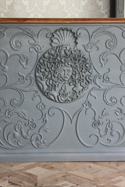 Customised bar inspired by Medusa
