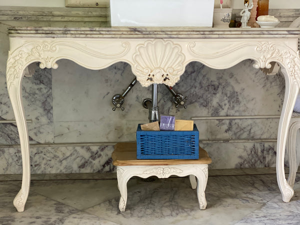 Sleek console of Louis XV elegance
