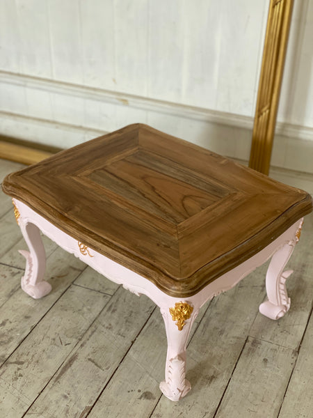 Footstool / tabouret with acanthus leaves and roses