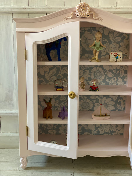 Diminutive armoire for the little hearts